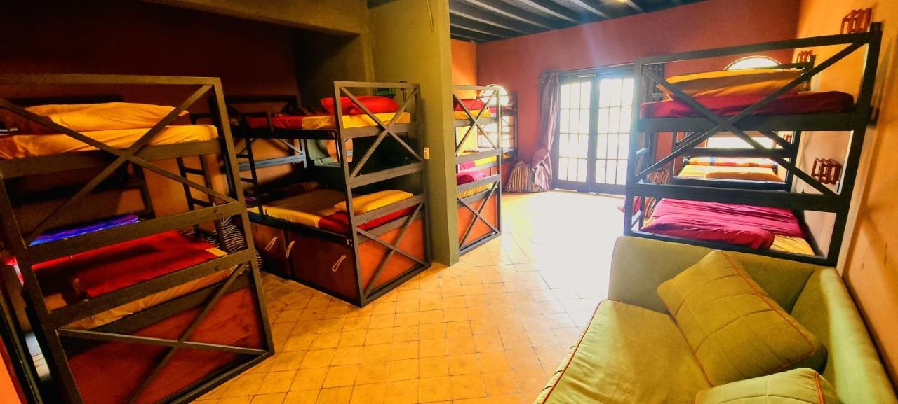 Circo Hostel Ασουνσιόν Εξωτερικό φωτογραφία